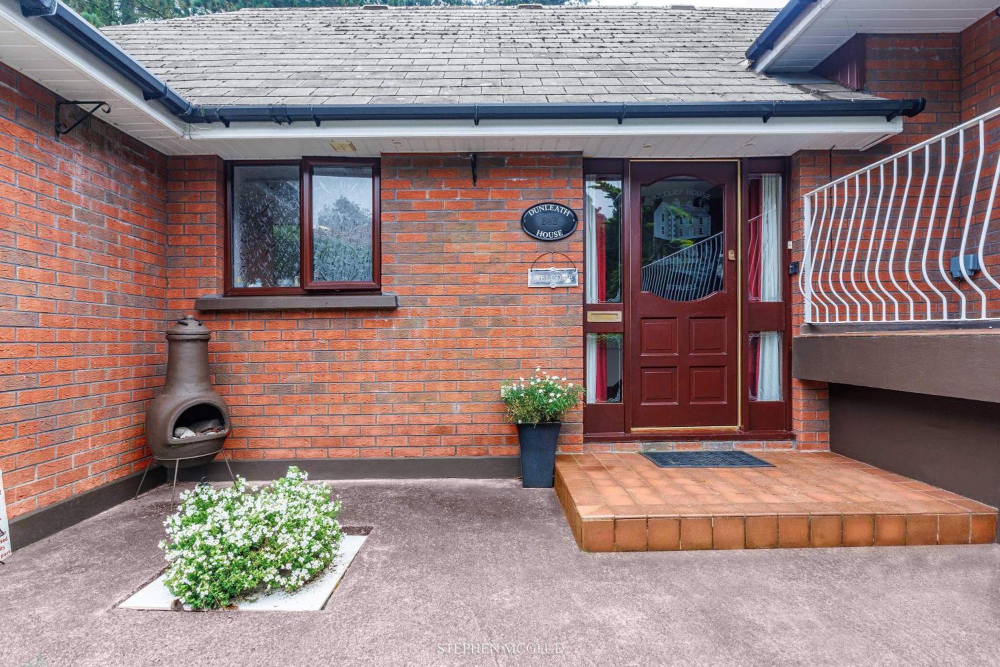 唐帕特里克 Dunleath House酒店 外观 照片